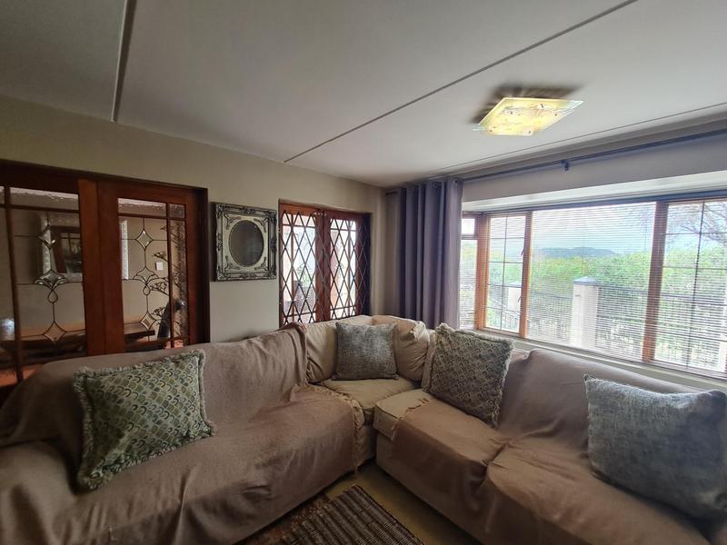 To Let 4 Bedroom Property for Rent in Rome Glen Western Cape